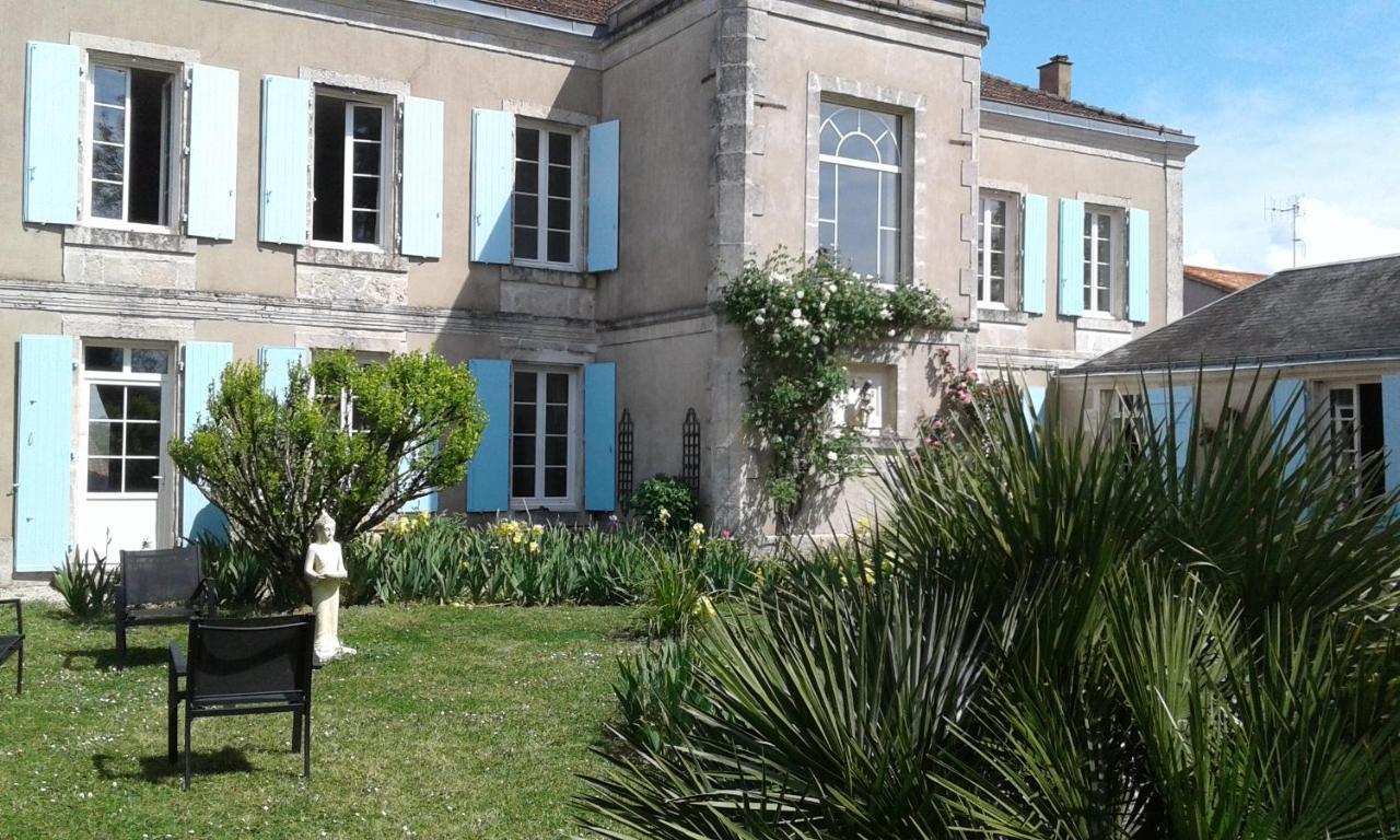 L'isle De Bourbon Bed & Breakfast Le Gue-de-Velluire